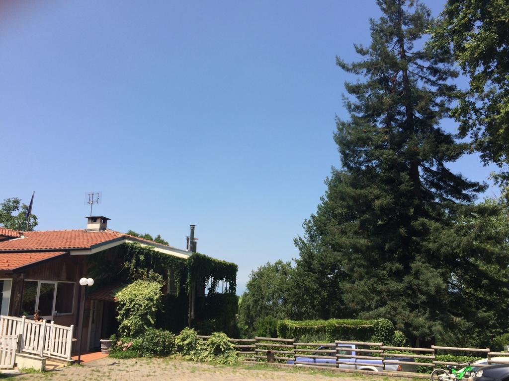 Fattoria Sequoia Bed & Breakfast Castagneto Po Exterior photo